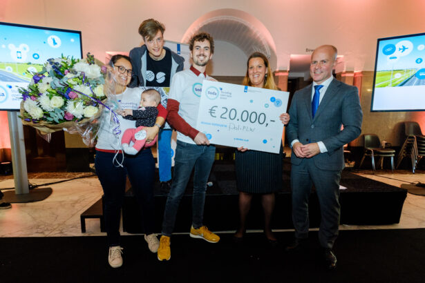 Prijsuitreiking SODA2018 award aan Open State Foundation